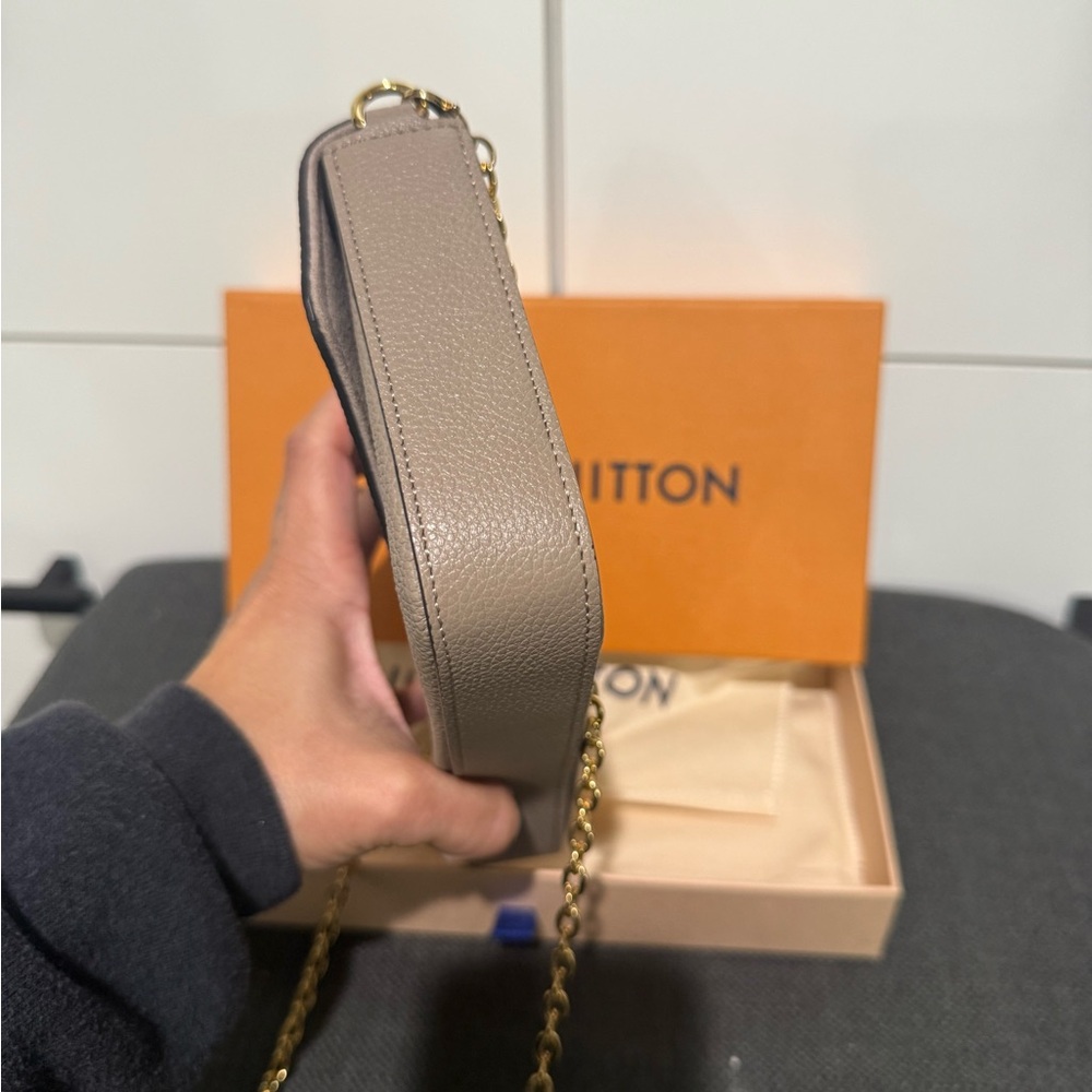 LV Pochette Félicie - Picture 4 of 12